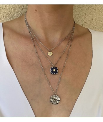 Collier acier trois rangs deux pendentifs ronds et un carré bleu ouvre sa boutique