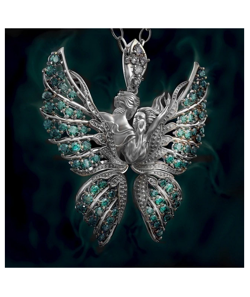 Pendentif Papillon Zircon est présent 