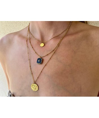 Collier acier trois rangs deux pendentifs ronds et un carré bleu ouvre sa boutique