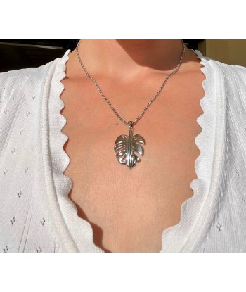 Collier acier avec pendentif feuillage de technologie